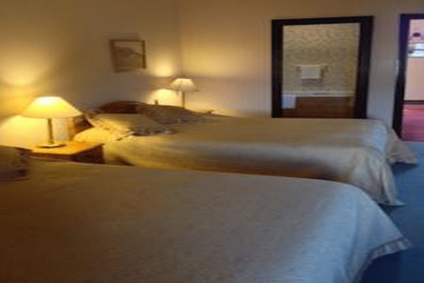Yeats County Inn (Curry, Sligo)